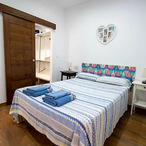 Apartamento Rentitspain Confortable Con Patio En, Motril